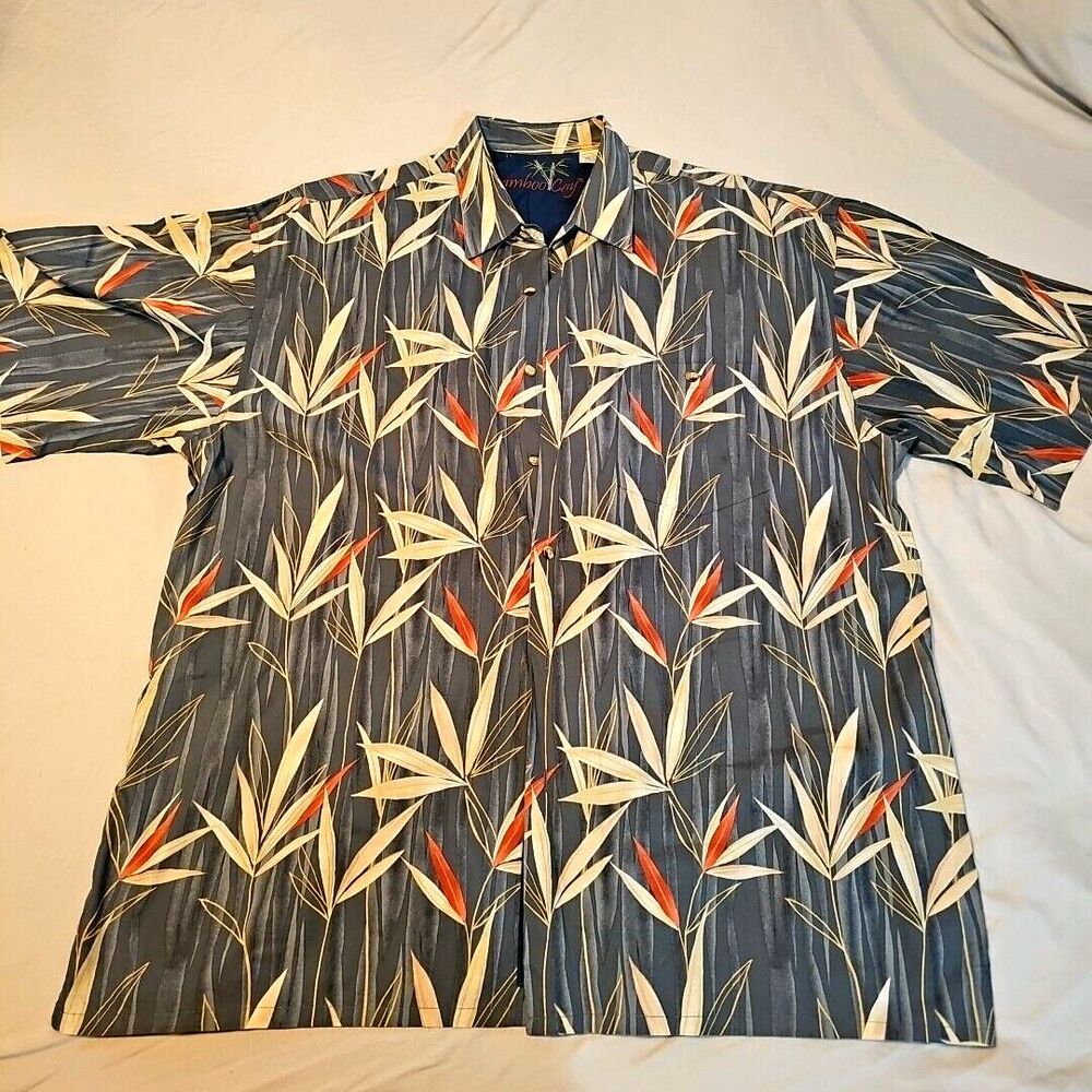 Bamboo Cay Mens Hawaiian Floral Shirt XL Gray Pink White Tan. Button Down